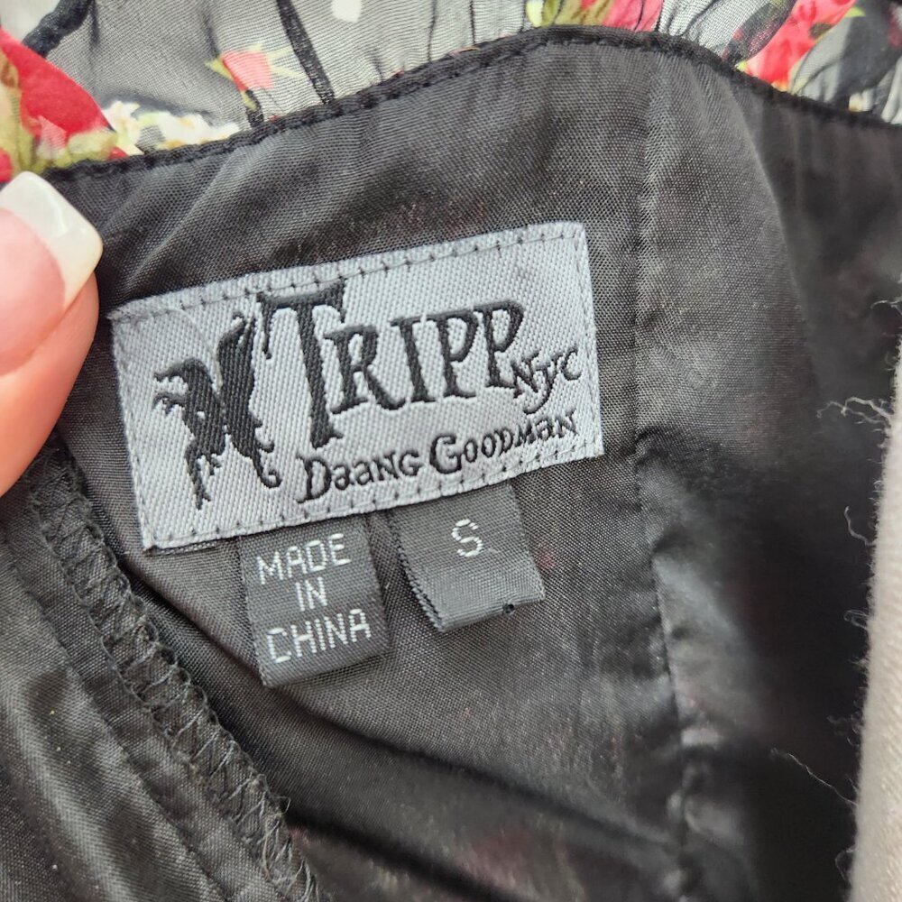 Tripp Nyc Daang Goodman Romantic Rose Garden Floral Dress Size S Lace Trim Goth - Picture 10 of 16